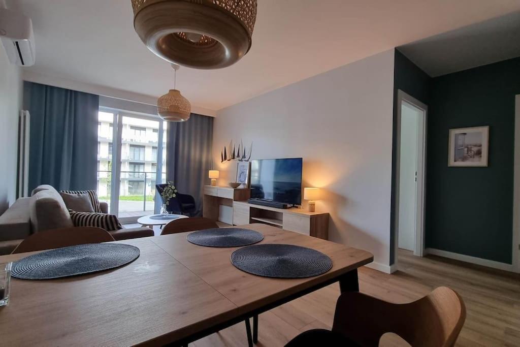 Wspanialy Apartament & Spa Nad Morzem Dziwnow Luaran gambar