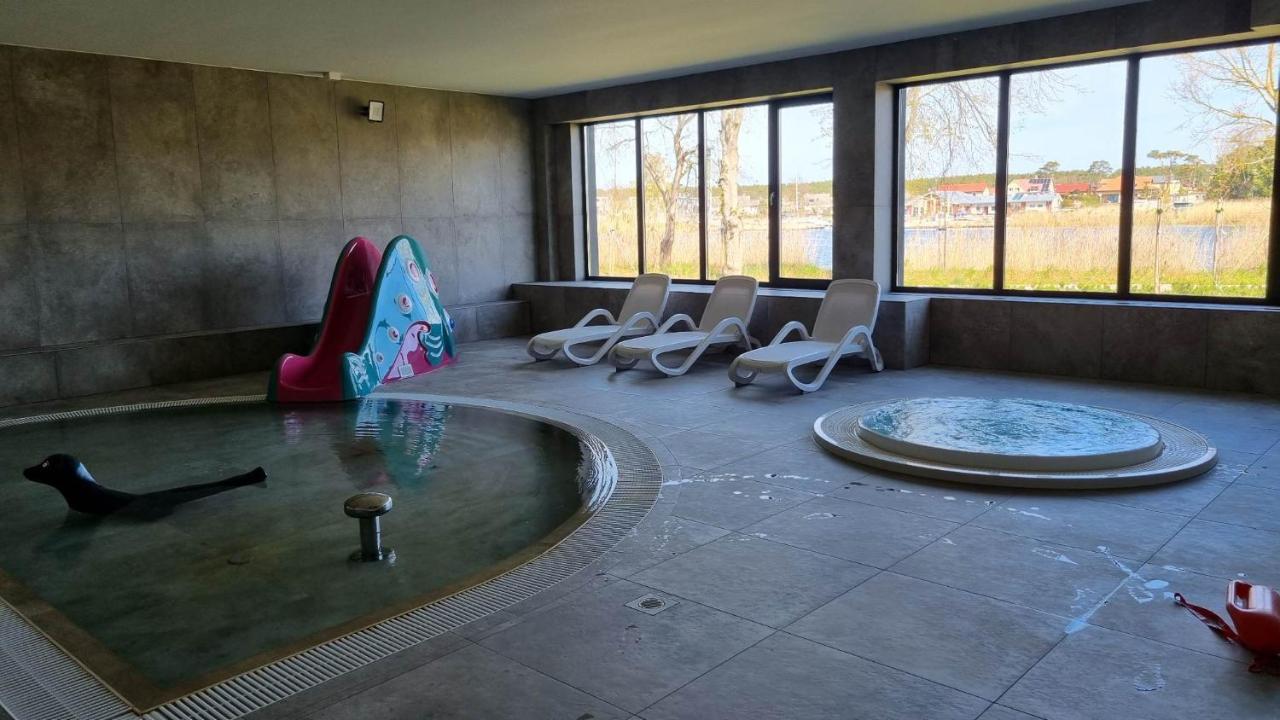 Wspanialy Apartament & Spa Nad Morzem Dziwnow Luaran gambar