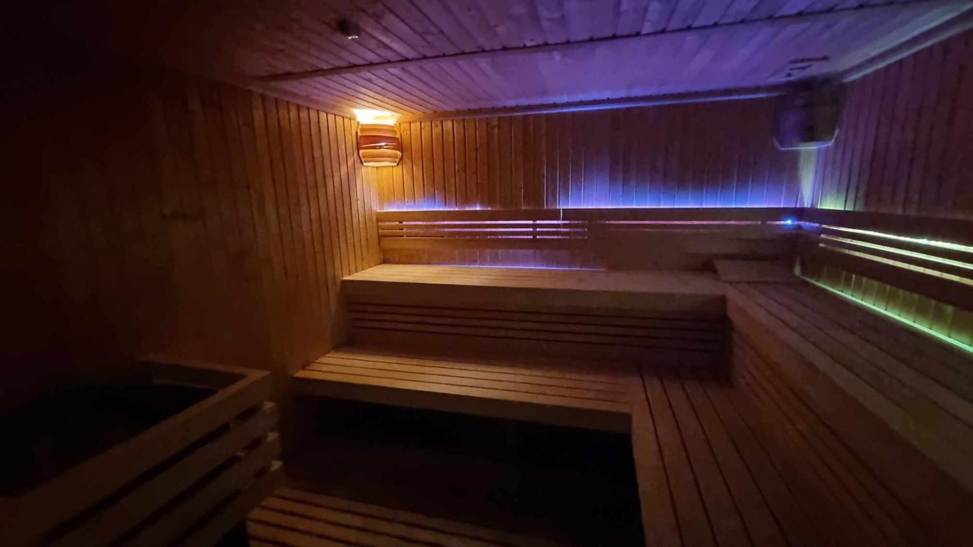 Wspanialy Apartament & Spa Nad Morzem Dziwnow Luaran gambar